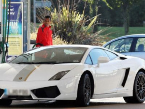 10. Nani, Lamborghini Gallardo - 137.000 euro