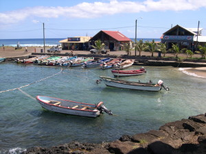 Hanga_Roa_Harbour