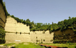 chiaiano Un'area di 200mila metri quadri, comprensiva di un'ex cava di tufo,