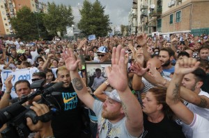 07soc1f01-corteo-per-bifolco-napoli-foto-ciro-de-luca-del8754a