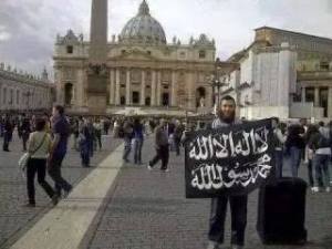La bandiera nera, per chi non lo sapesse, è quella dei tagliagole di Isis