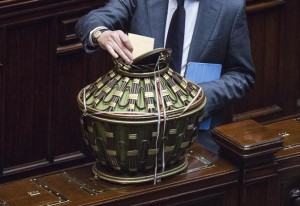camera-insediamento-voto_650x447