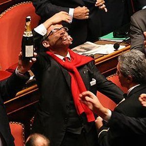 1365510627-strano