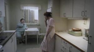 20510-trailer-italiano-un-piccione-seduto-su-un-ramo-riflette-sullesistenza
