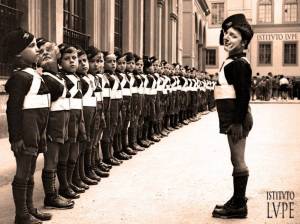 renzi-fascista-mussolini-balilla-560274
