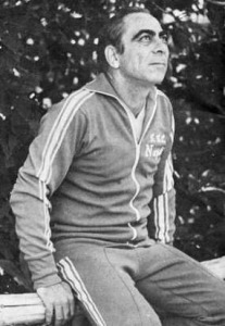 Pesaola, Napoli 1976-77_01