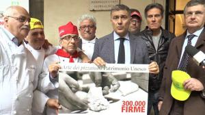249718-thumb-full-mobilitazione_pizza_napoletana_u