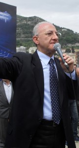 Vincenzo_De_Luca_2010
