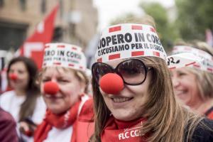Scuola: il corteo a Milano
