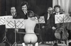 MA-FEMME-EST-UN-VIOLON-IL-MERLO-MASCHIO-1971_portrait_w858_mediagallery-article