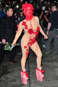 lady-gaga-roses