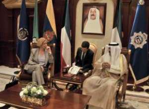 pinotti-kuwait-796600_tn